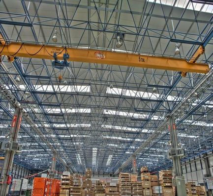 Q235 / Q355 انبار سازه های فولادی ساختمان های پیش ساخته اسکلت فلزی